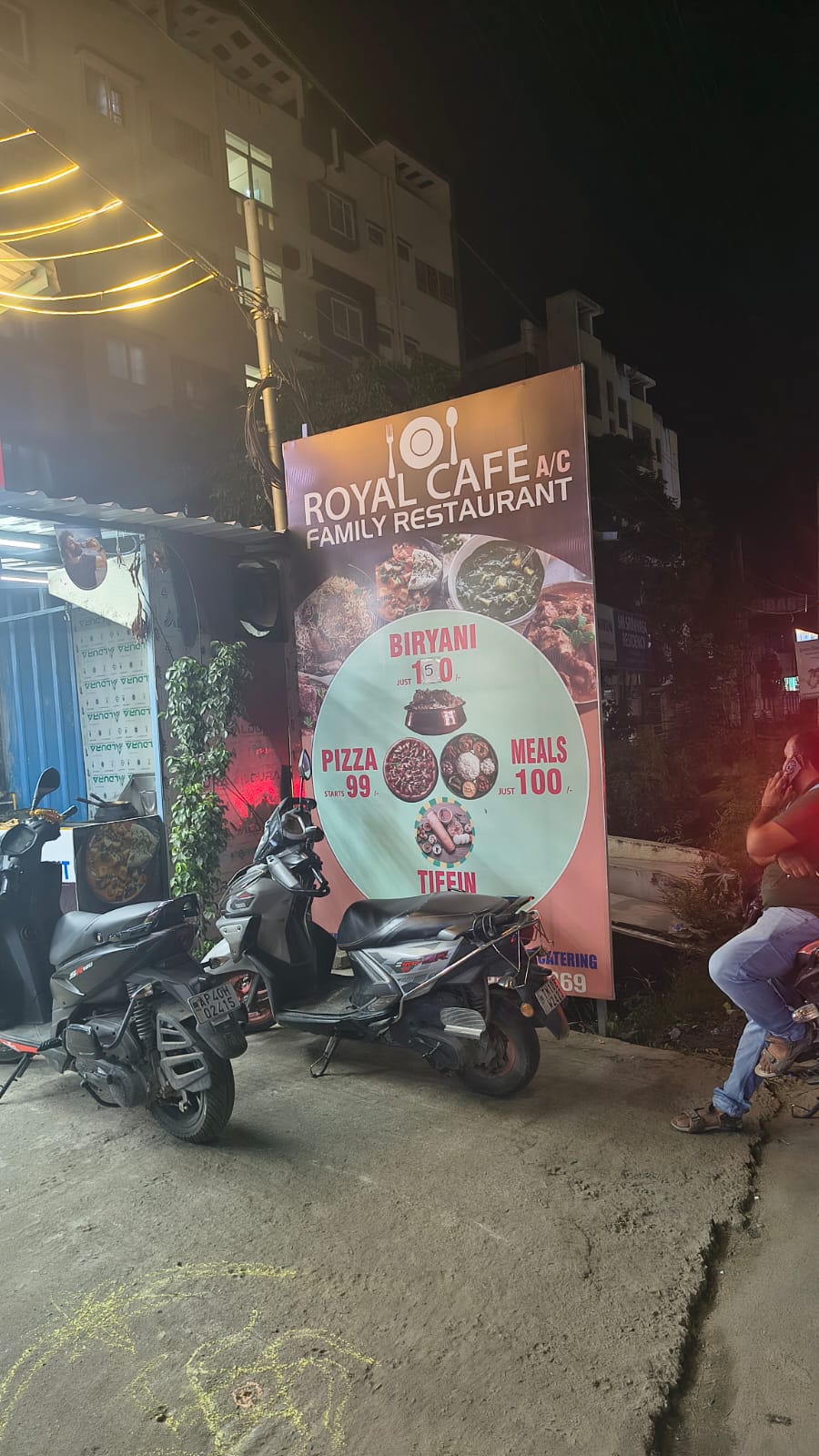 ROYAL CAFE Family Multicusine Restaurant